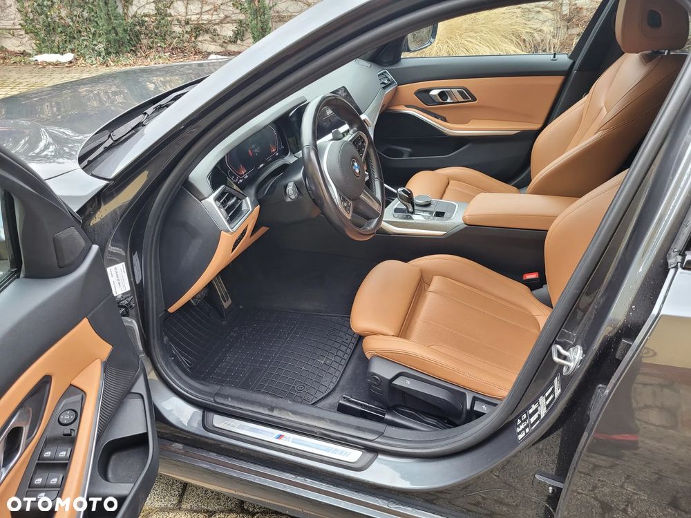 BMW Seria 3 330i xDrive M Sport sport - 7