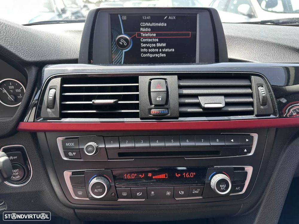 BMW 318 d Sport Line - 32