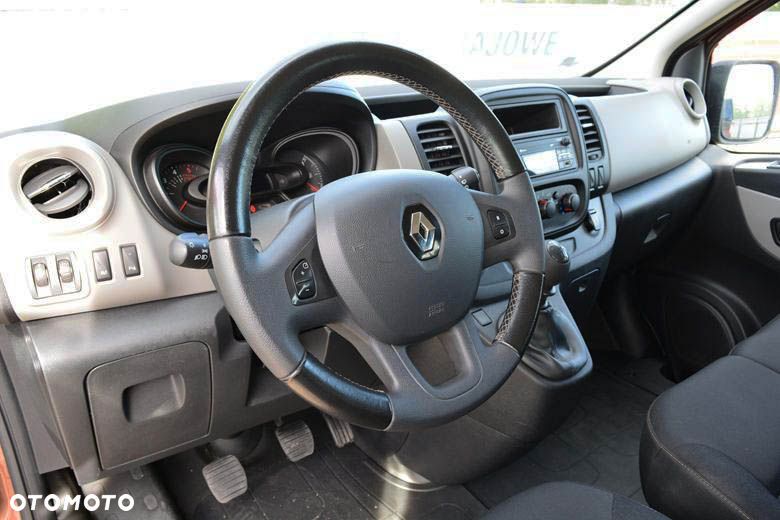 Renault Trafic Grand 1.6 dCi - 13