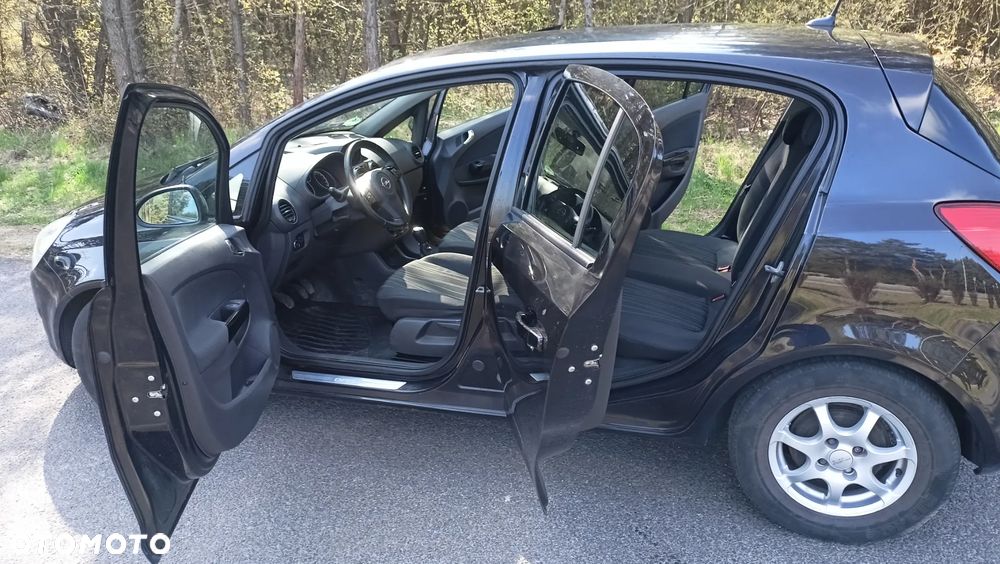 Opel Corsa 1.4 16V Edition - 14