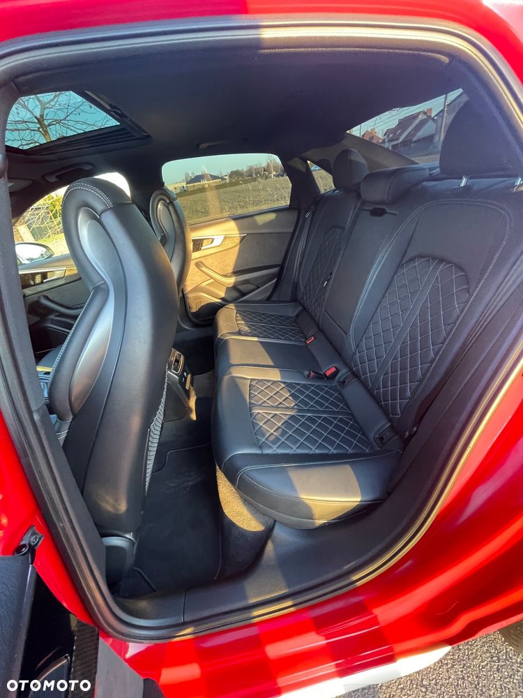 Audi S4 Limousine - 30