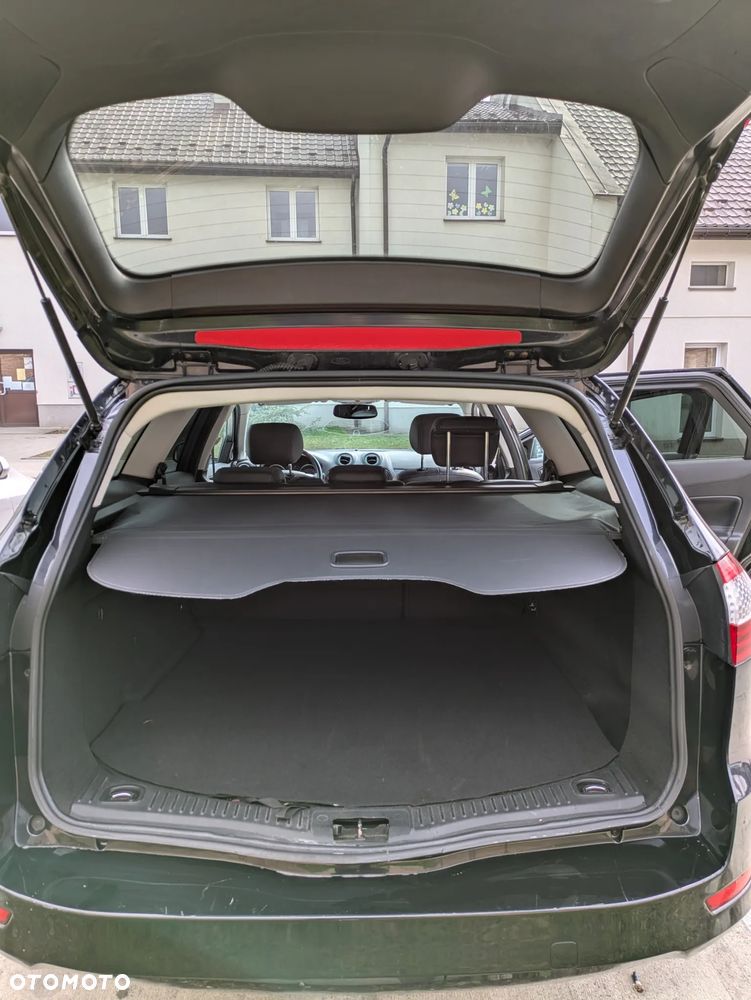 Ford Mondeo 2.0 Ghia X100 / X - 7