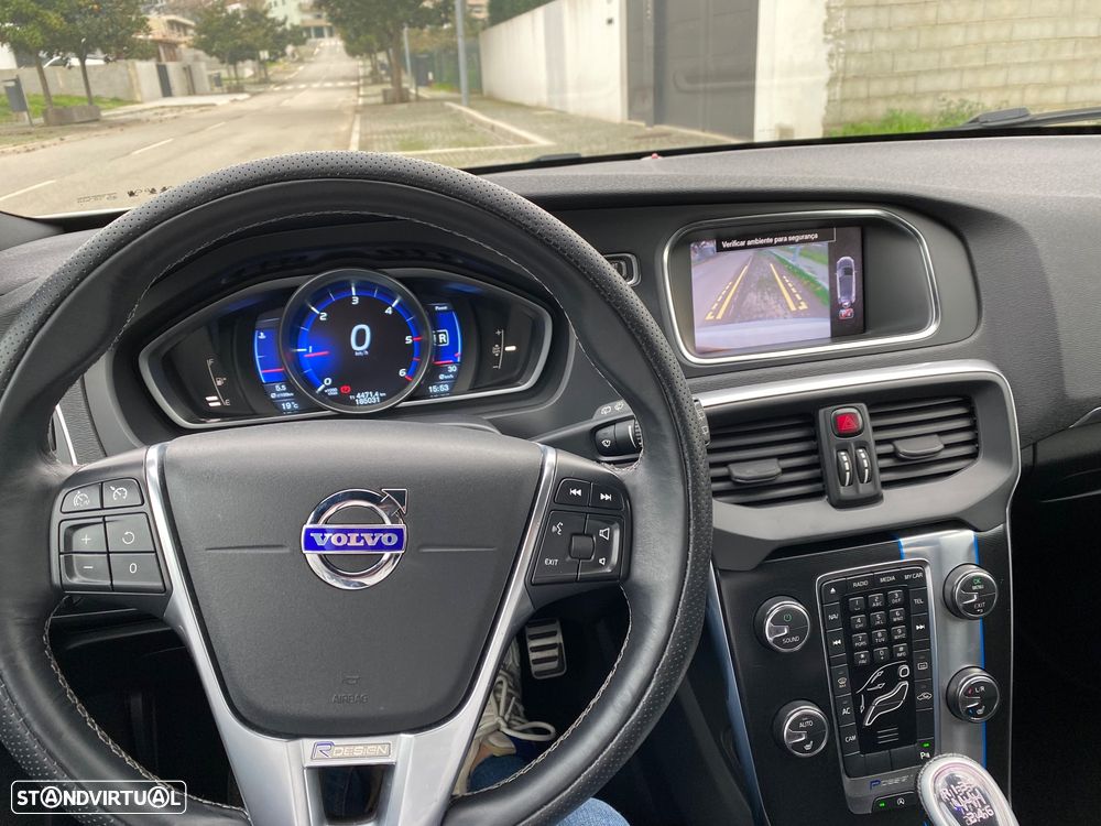 Volvo V40 1.6 D2 R-Design - 13