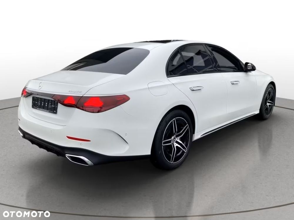 Mercedes-Benz Klasa E 220 d 4Matic 9G-TRONIC - 4