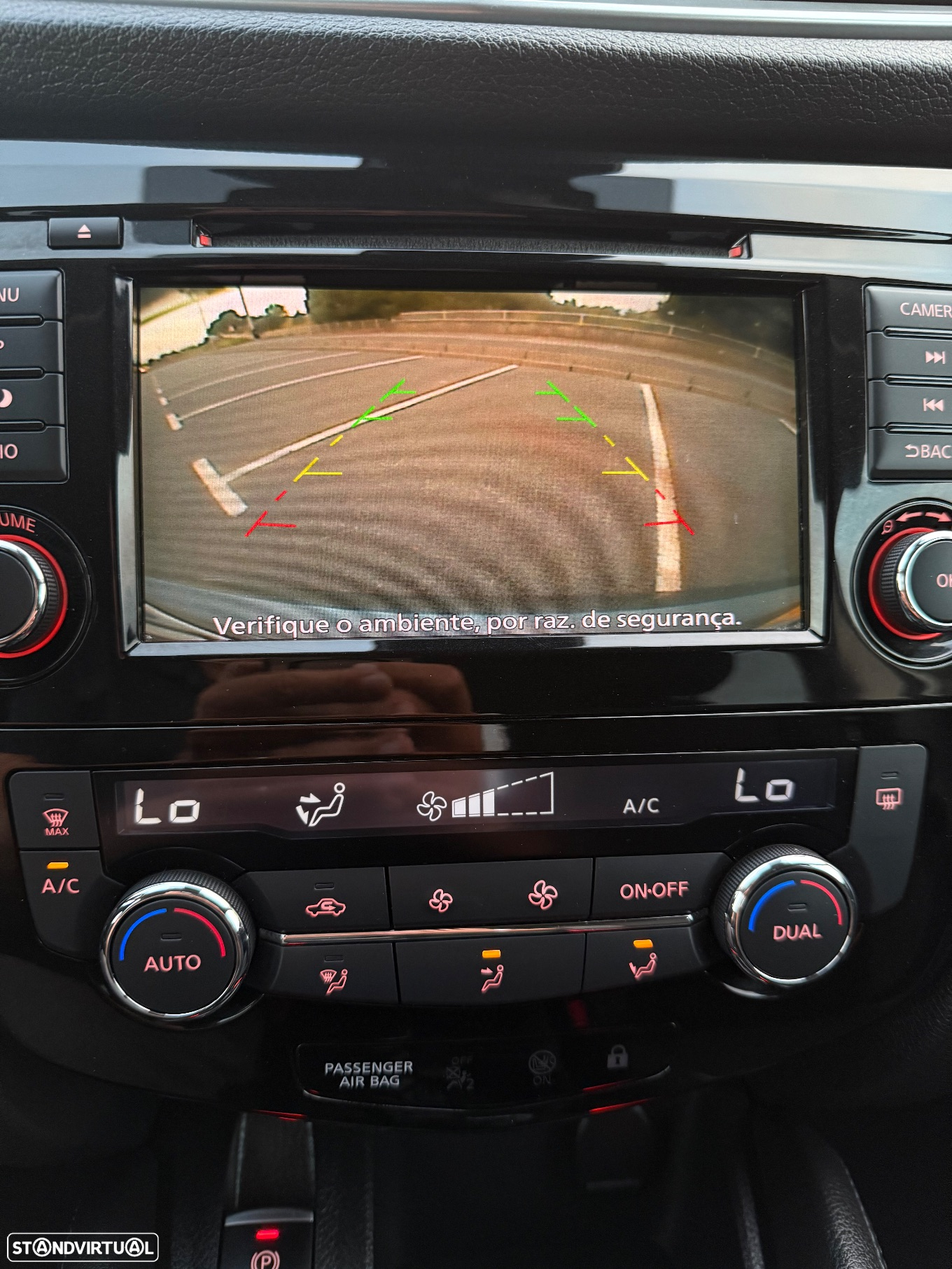 Nissan Qashqai 1.5 dCi N-Connecta - 17