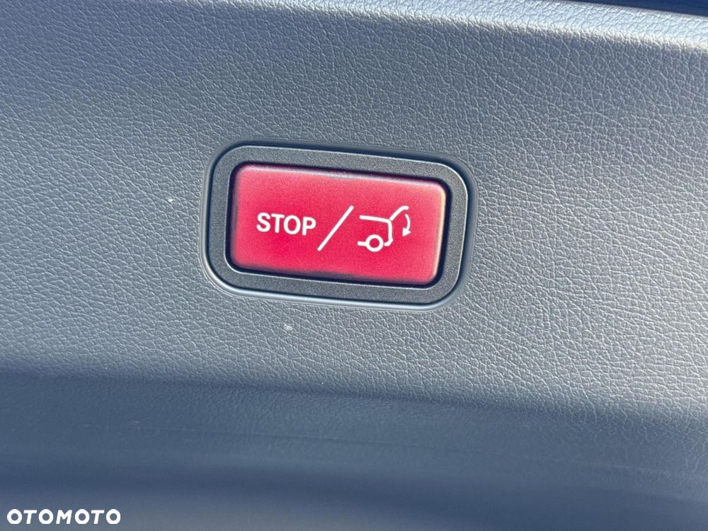 Mercedes-Benz GLC - 14