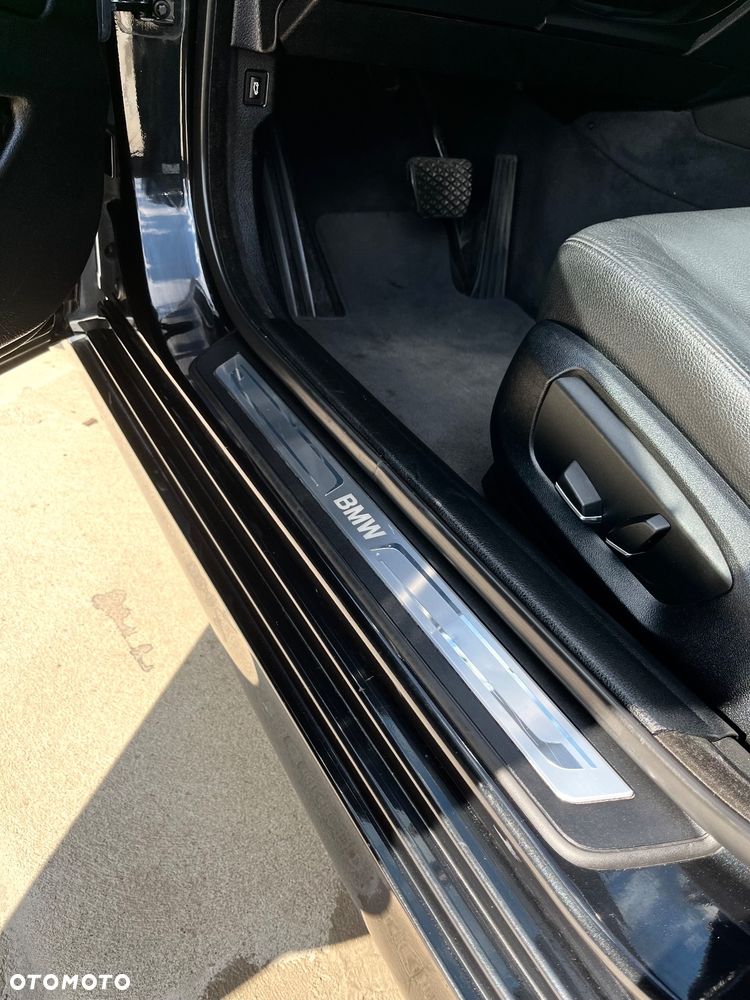 BMW Seria 5 530d Luxury Line - 29