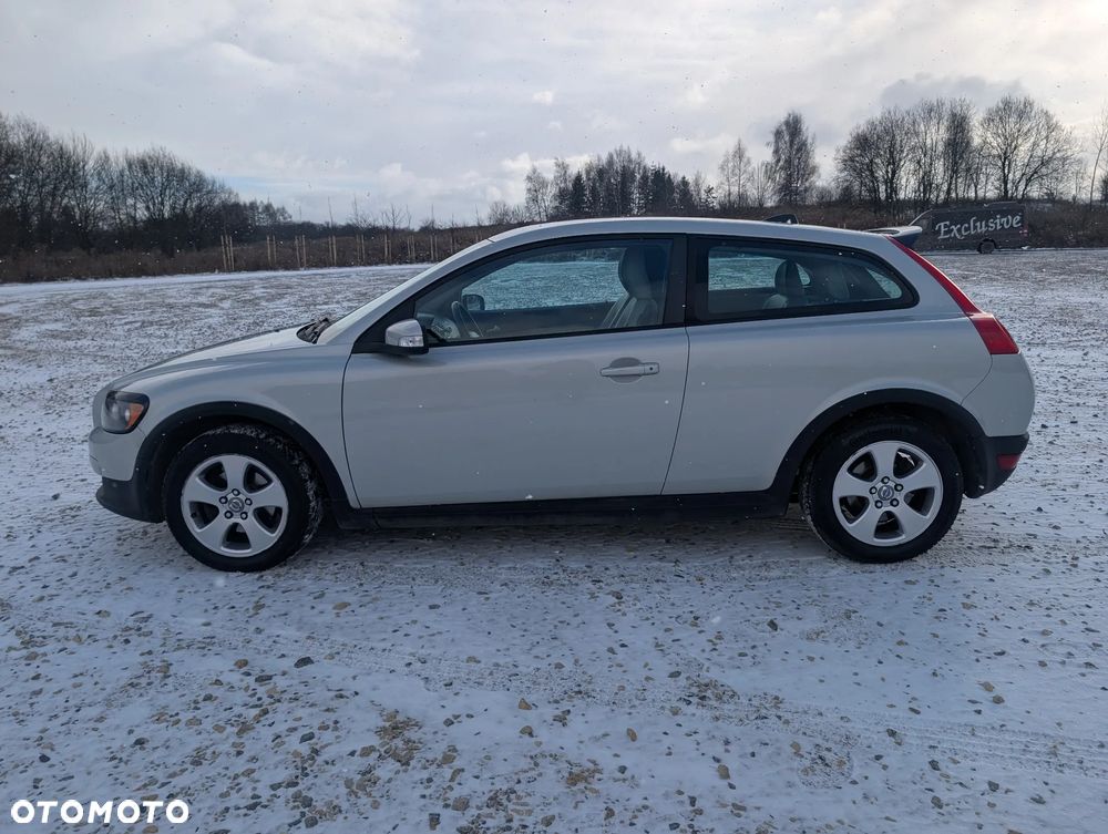 Volvo C30 2.0 Momentum - 23