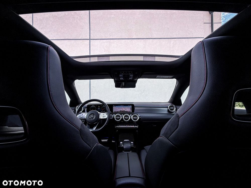 Mercedes-Benz CLA 200 7G-DCT AMG Line - 20