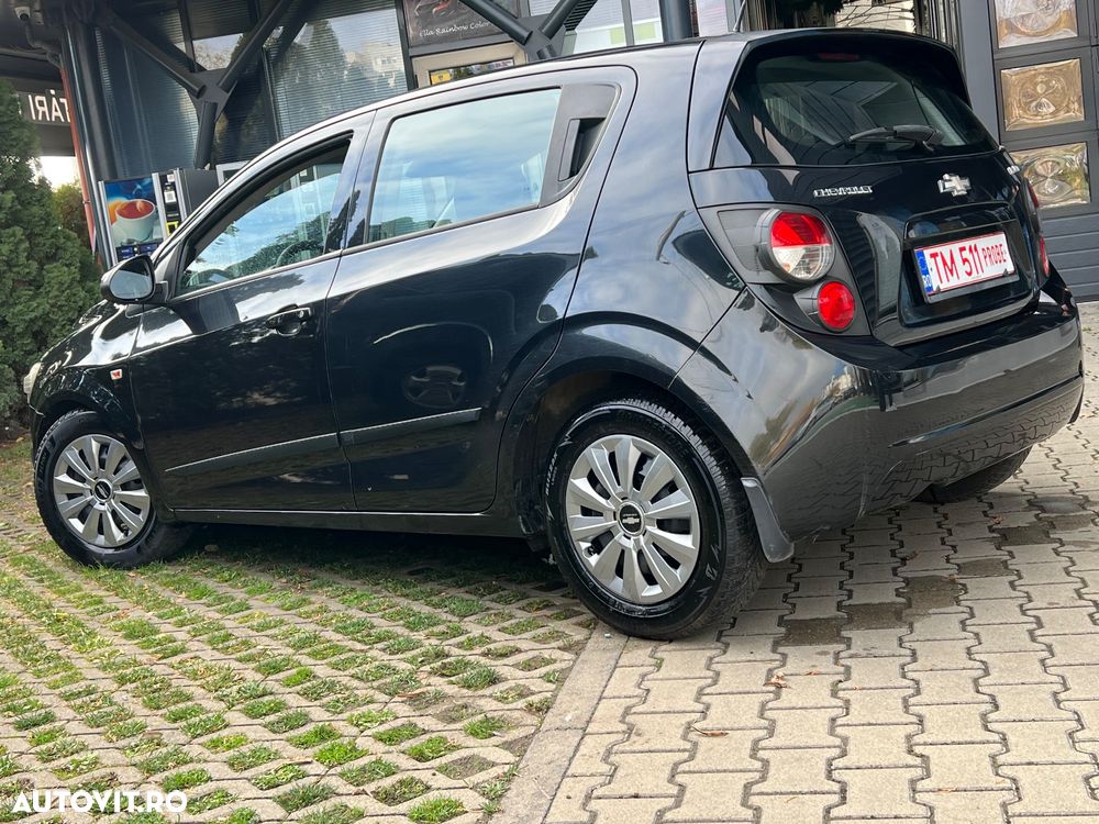 Chevrolet Aveo 1.2 LT - 8