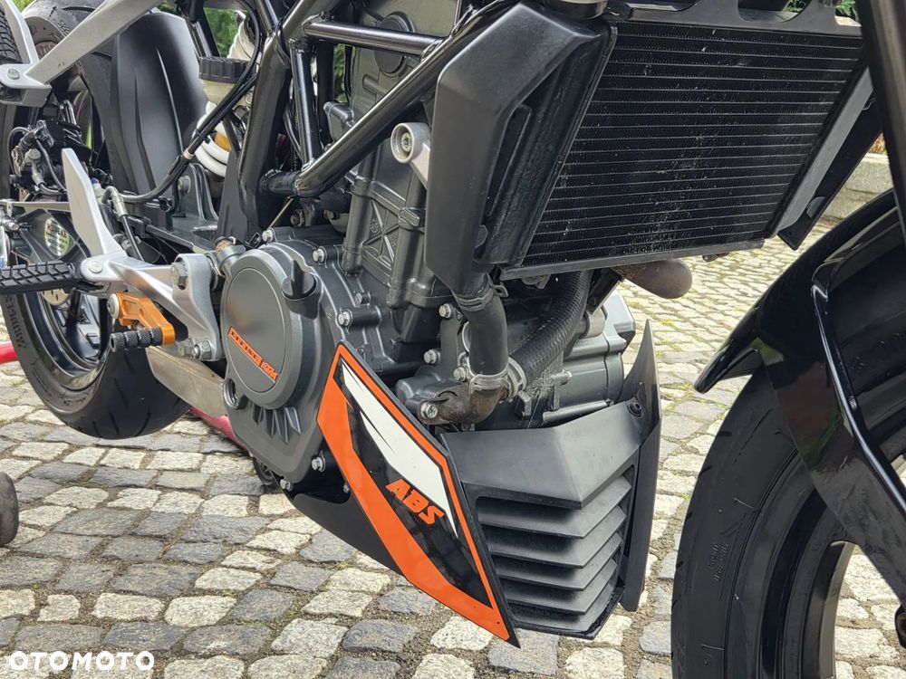 KTM Duke 125 - 28