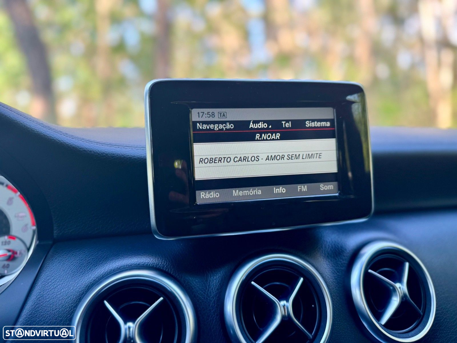 Mercedes-Benz A 200 - 35