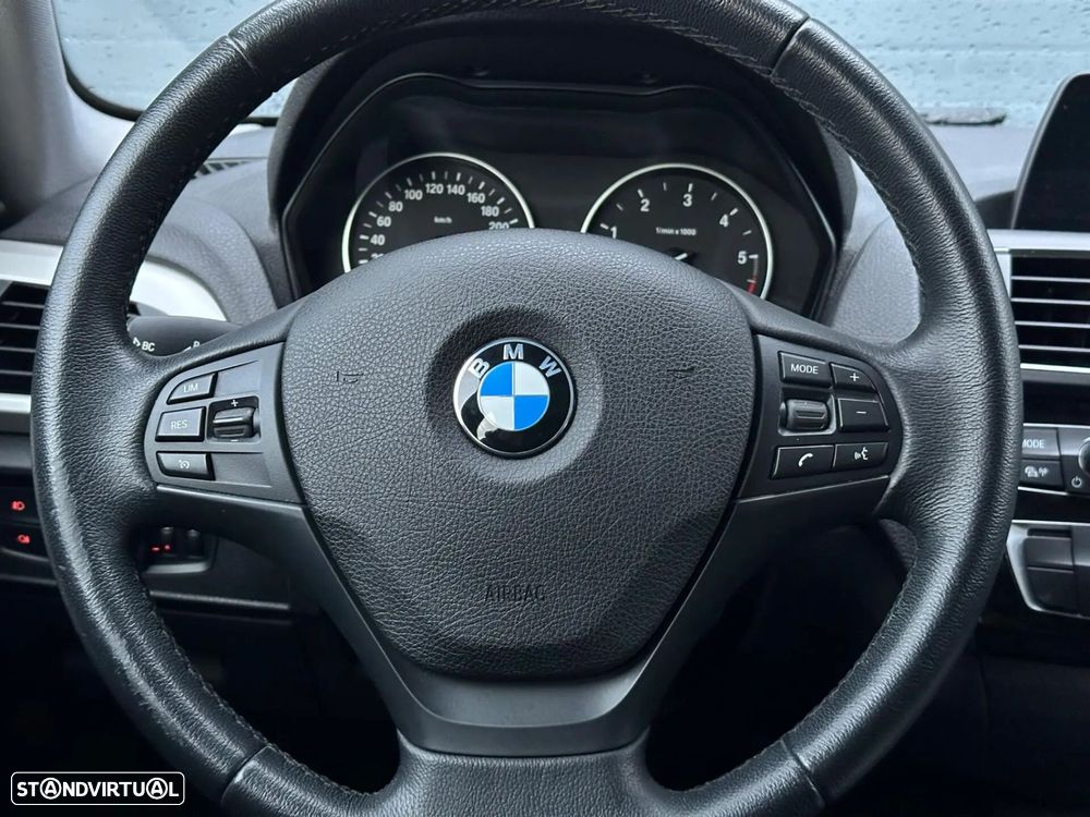 BMW 116 d Line Urban Auto - 21