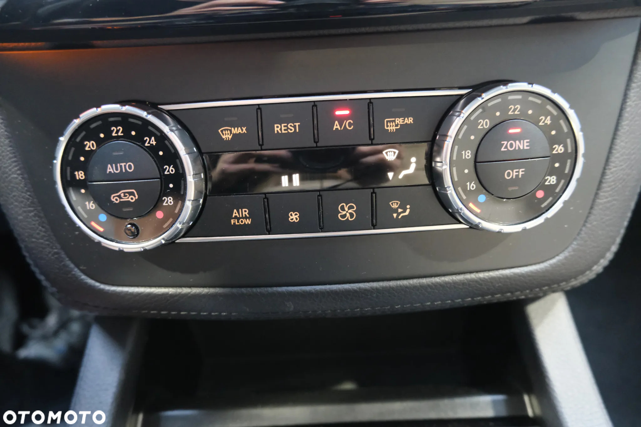 Mercedes-Benz GLS 350 d 4-Matic - 16