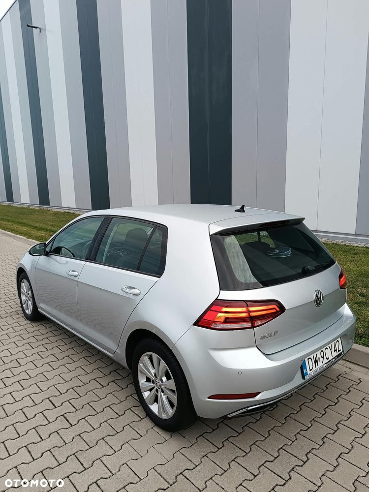 Volkswagen Golf - 23