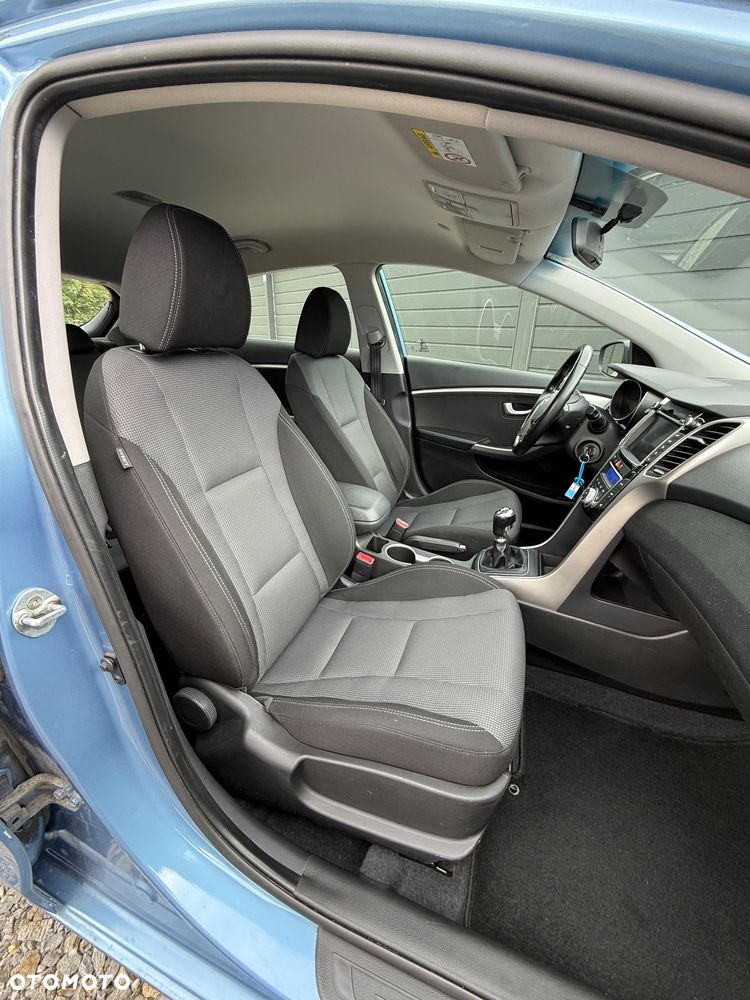 Hyundai i30 blue 1.6 GDI Passion - 20