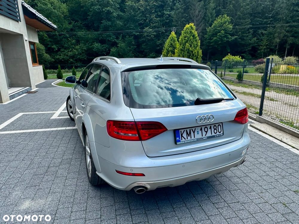 Audi A4 Allroad 3.0 TDI DPF S tronic - 11