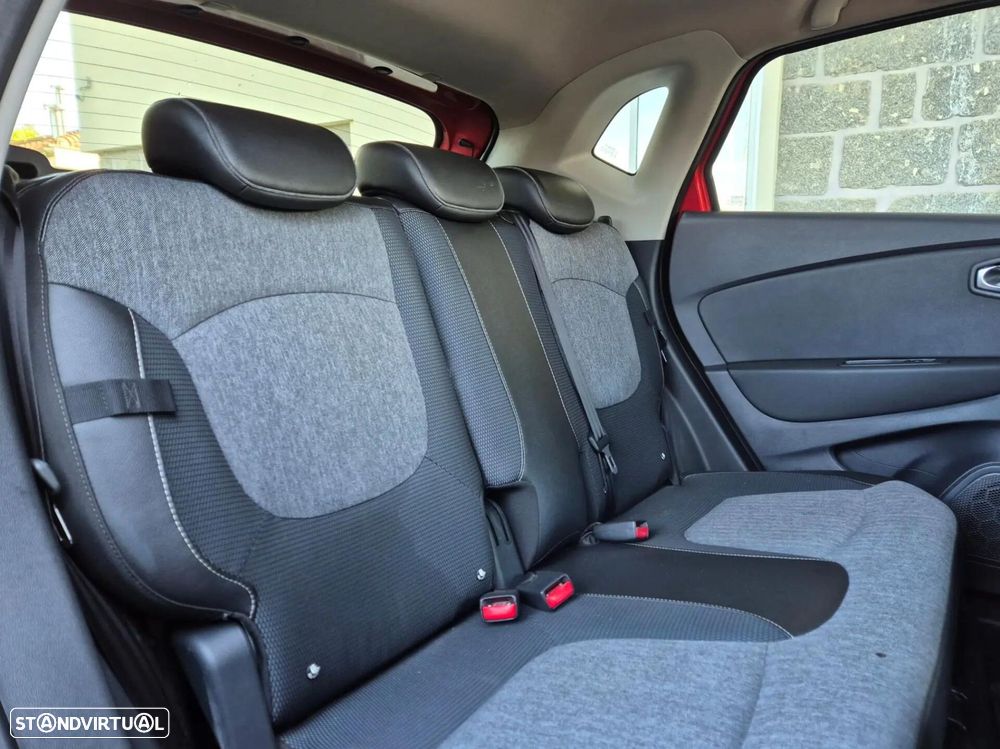 Renault Captur 0.9 TCE Exclusive - 10