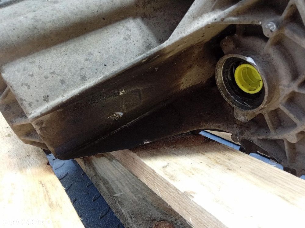 SKODA FABIA III NJ 1.0 MPI SKRZYNIA MANUALNA MANUAL UDB - 5