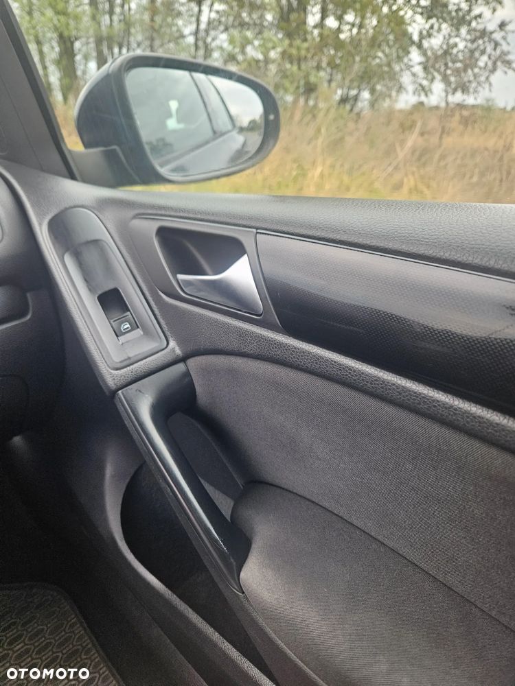 Volkswagen Golf 1.6 TDI Comfortline - 15