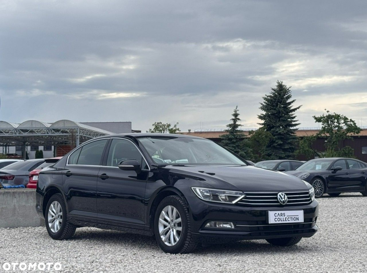 Volkswagen Passat - 2