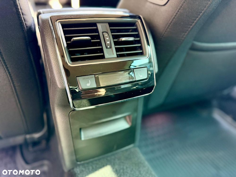 Skoda Superb 2.0 TDI SCR 4x4 Style DSG - 31