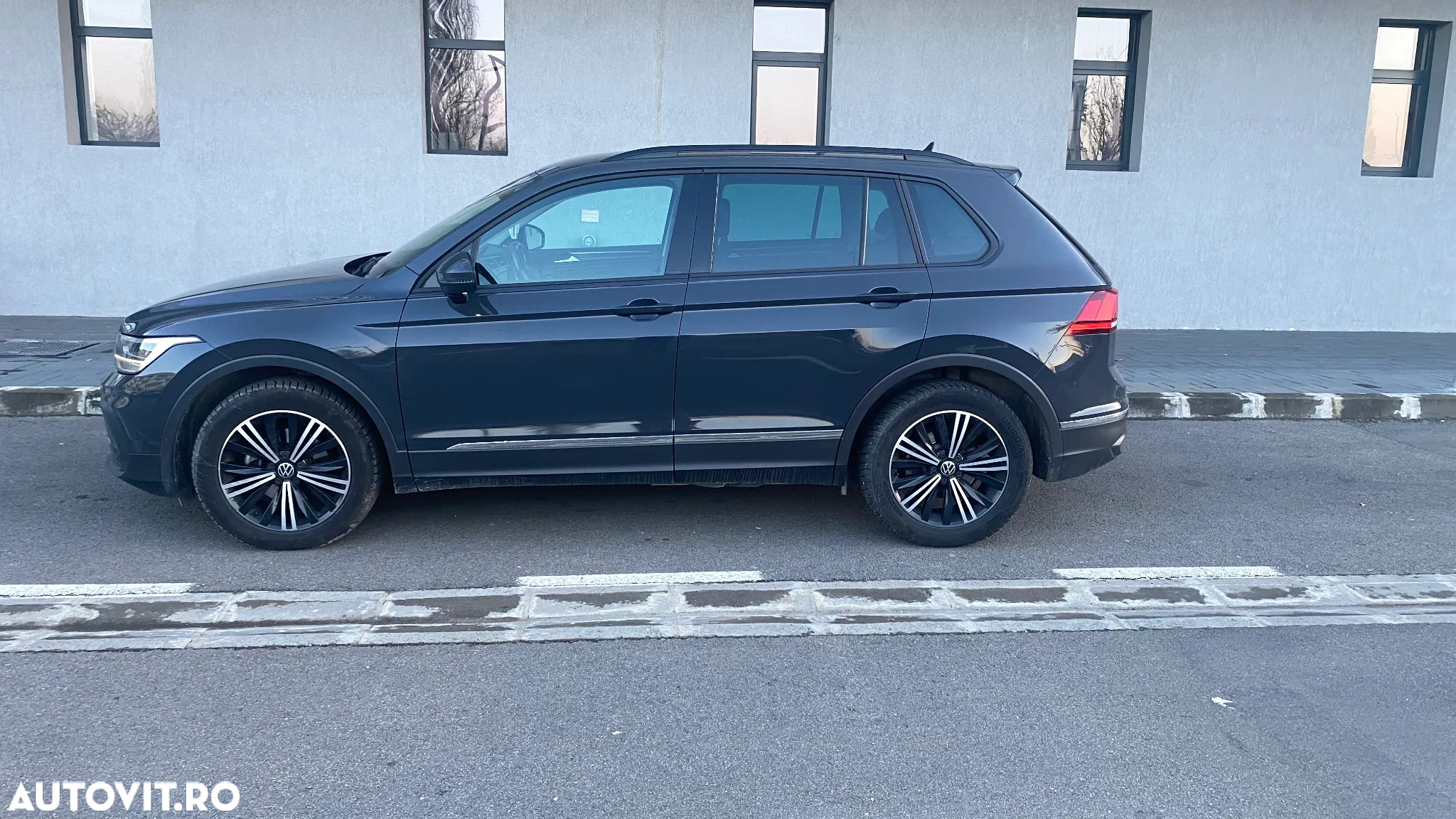 Volkswagen Tiguan 2.0 TDI DSG Life - 5