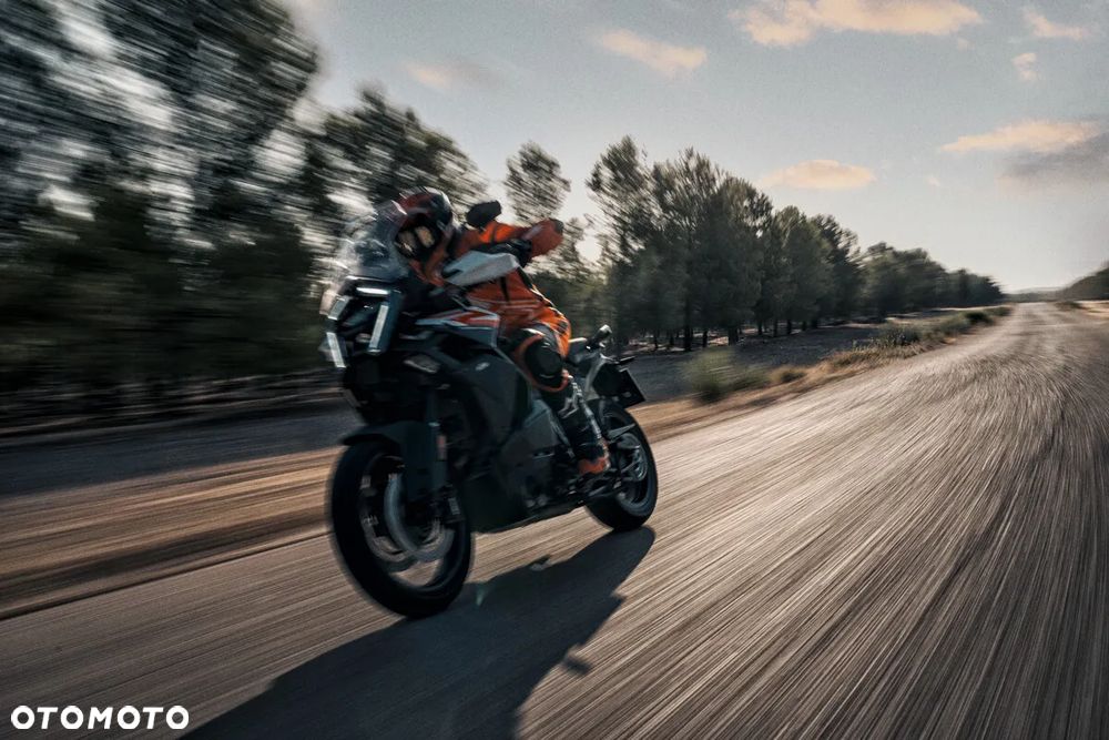 KTM Adventure - 6