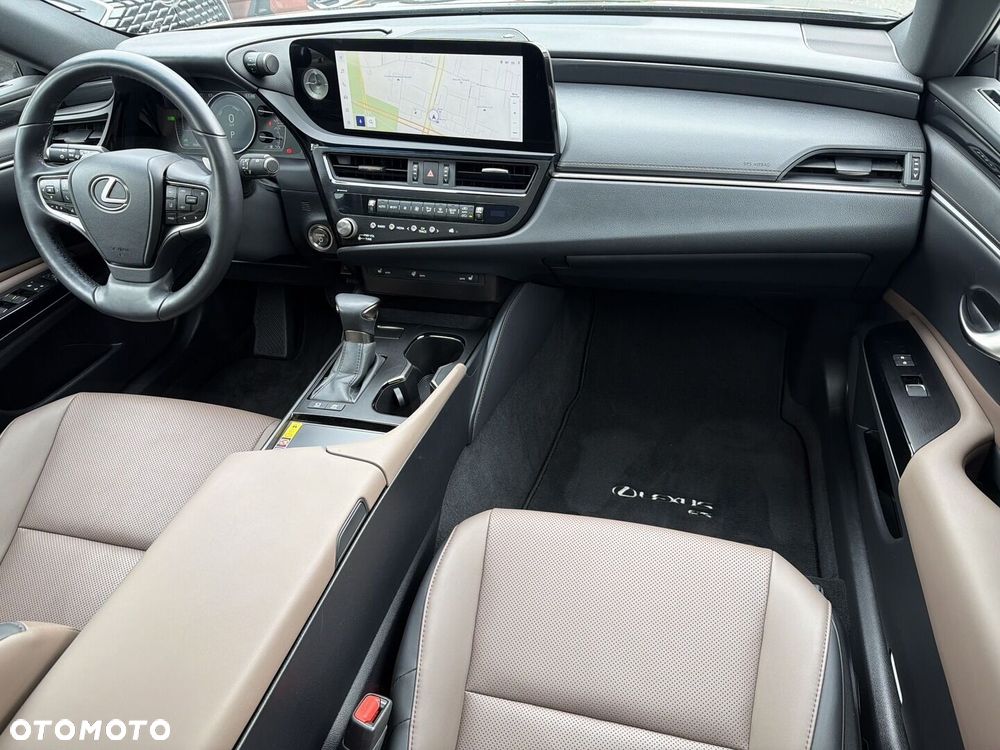 Lexus ES 300h Business Edition - 15