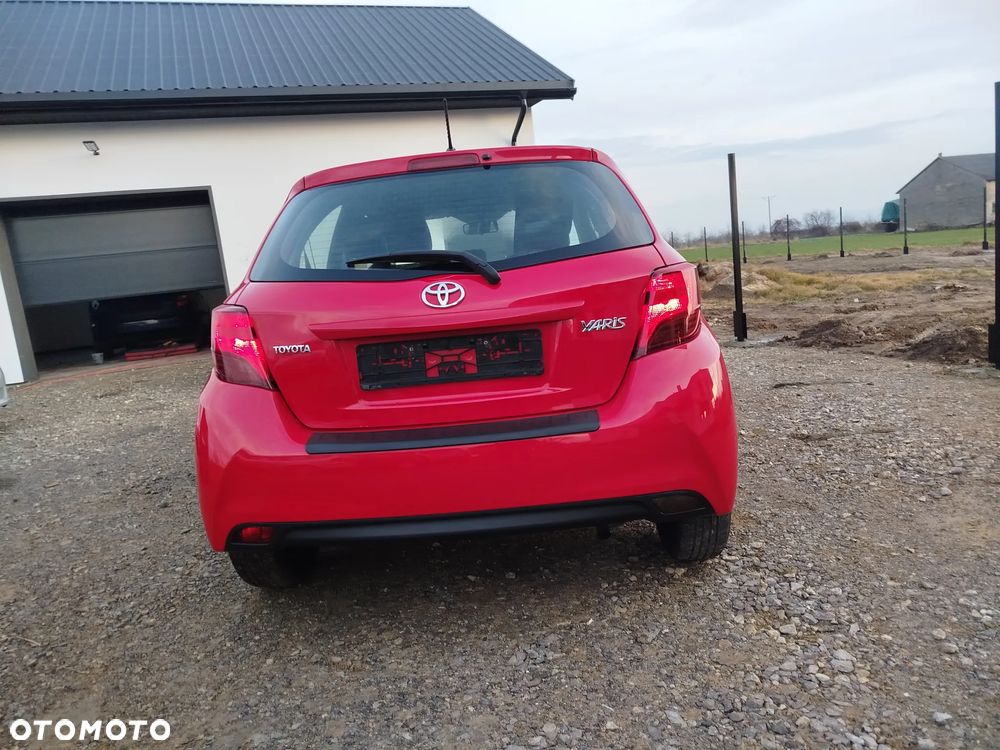 Toyota Yaris - 4