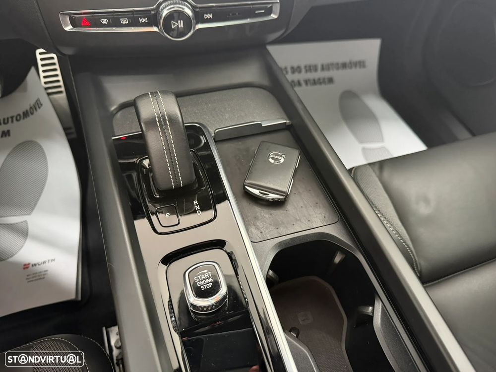 Volvo XC 60 2.0 T6 PHEV R-Design Expression AWD - 27