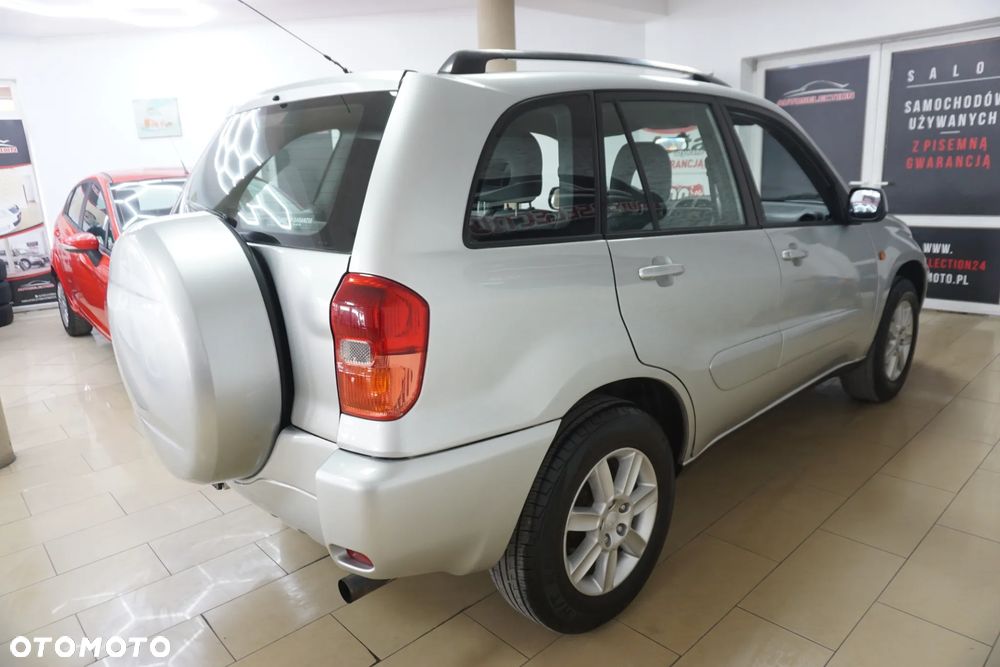 Toyota RAV4 D-4D 4x4 - 9