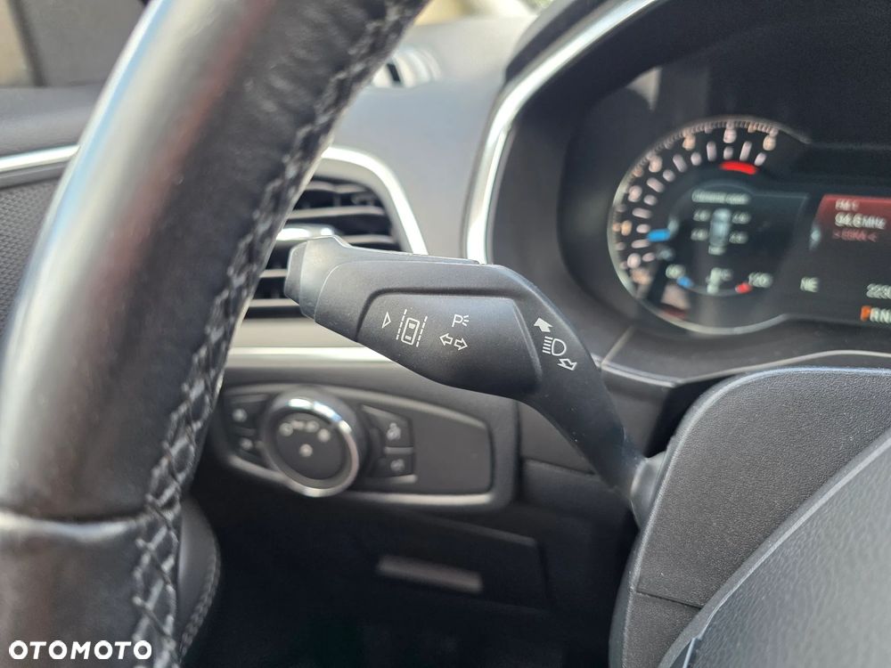 Ford S-Max 2.0 TDCi Titanium PowerShift - 21