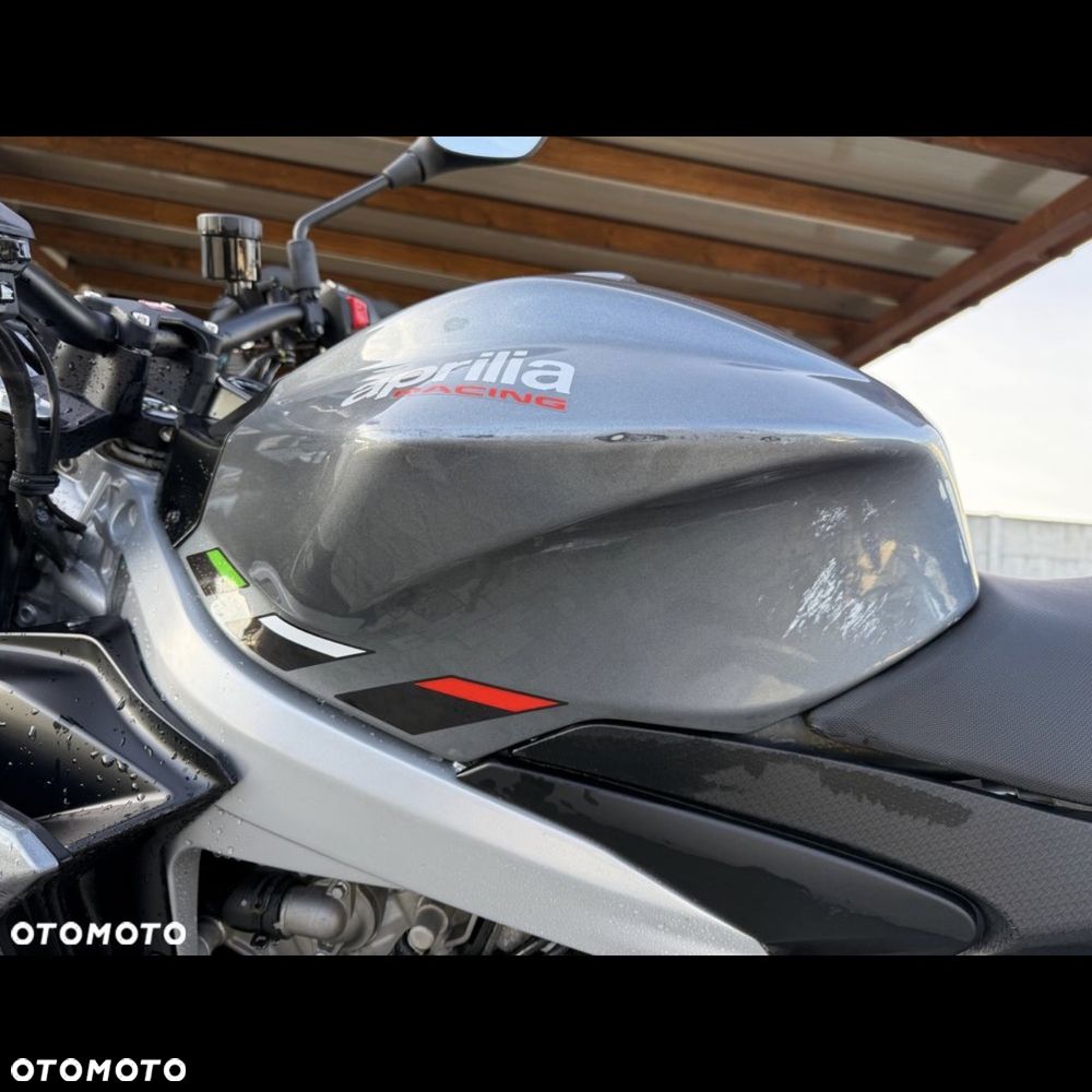 Aprilia Tuono - 12