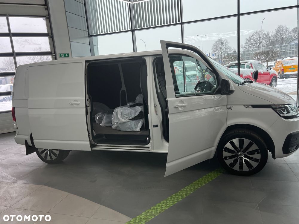 Volkswagen T6.1 / TRANSPORTER / LONG / WEBASTO  / BEZWYPADKOWY / AUTOMAT DSG / L2H1 / EURO 6 / GWARANCJA ROK - 8