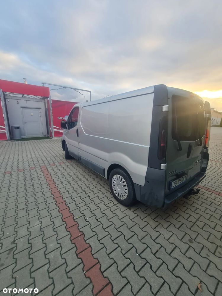 Opel Vivaro - 13