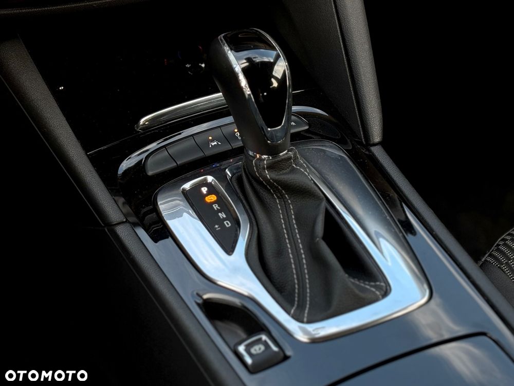 Opel Insignia - 12