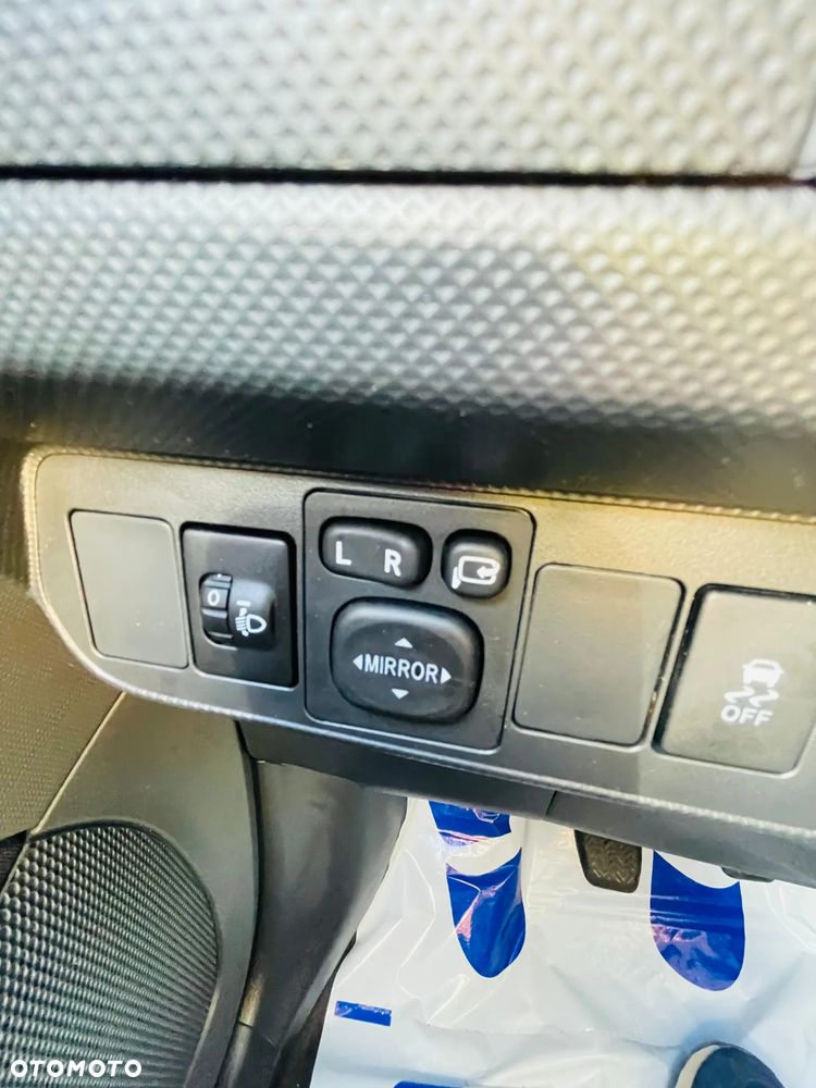 Toyota Auris 1.6 Executive - 17