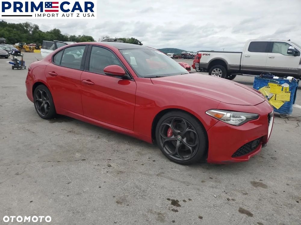 Alfa Romeo Giulia - 4