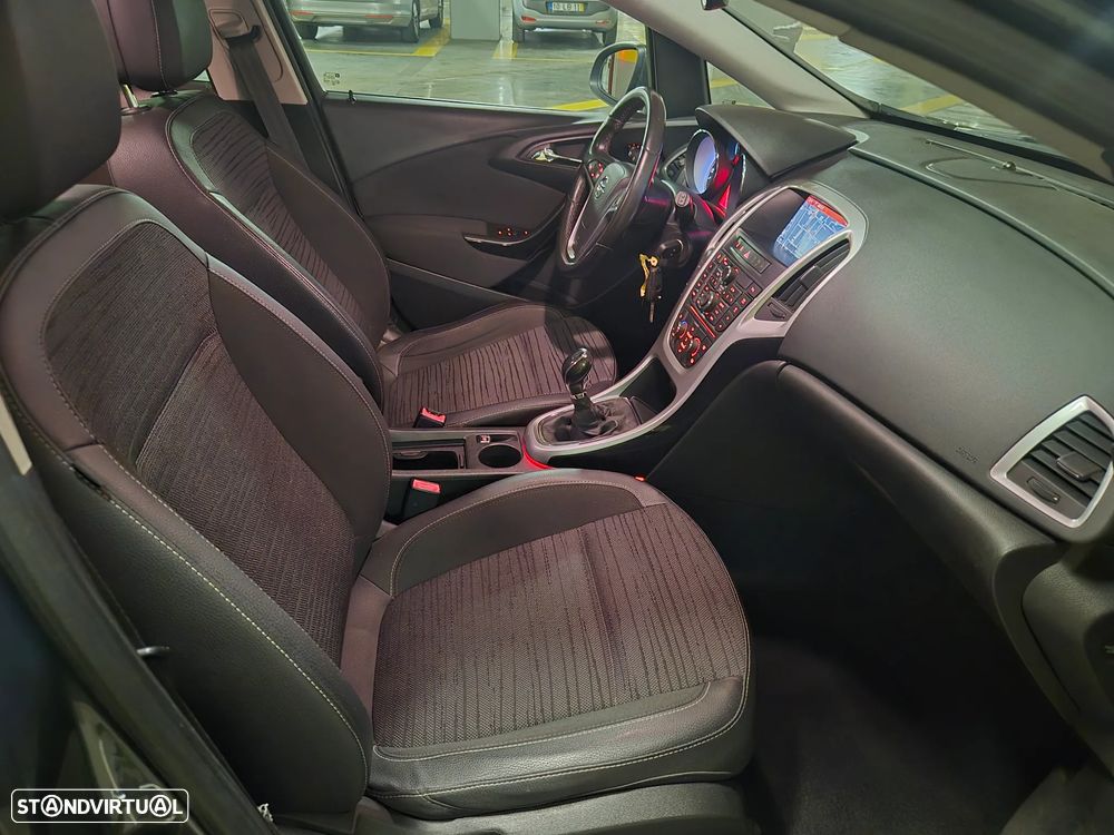 Opel Astra Sports Tourer 1.6 CDTi Cosmo S/S - 29