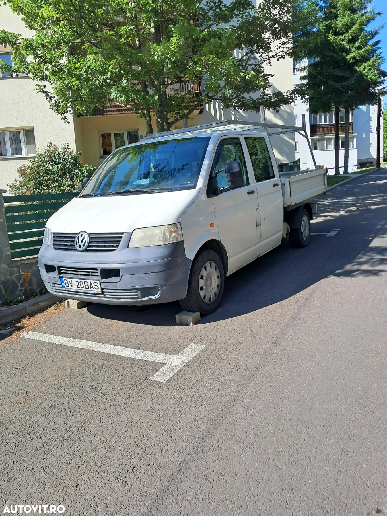 Volkswagen Transporter - 2