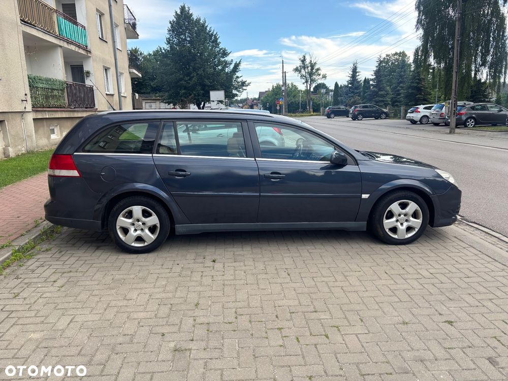 Opel Vectra 1.9 CDTI Essentia - 5