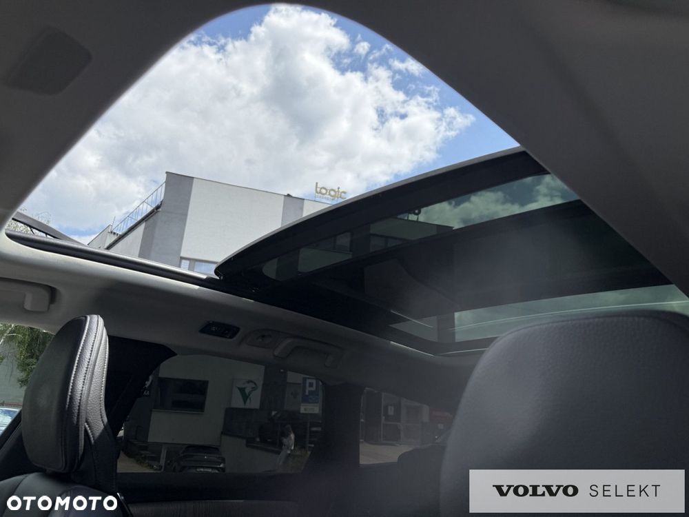 Volvo V90 Cross Country - 12