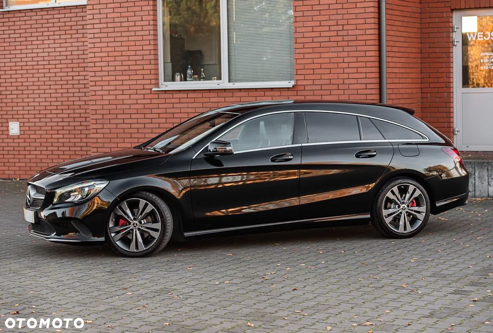 Mercedes-Benz CLA 200 d 4Matic 7G-DCT - 15