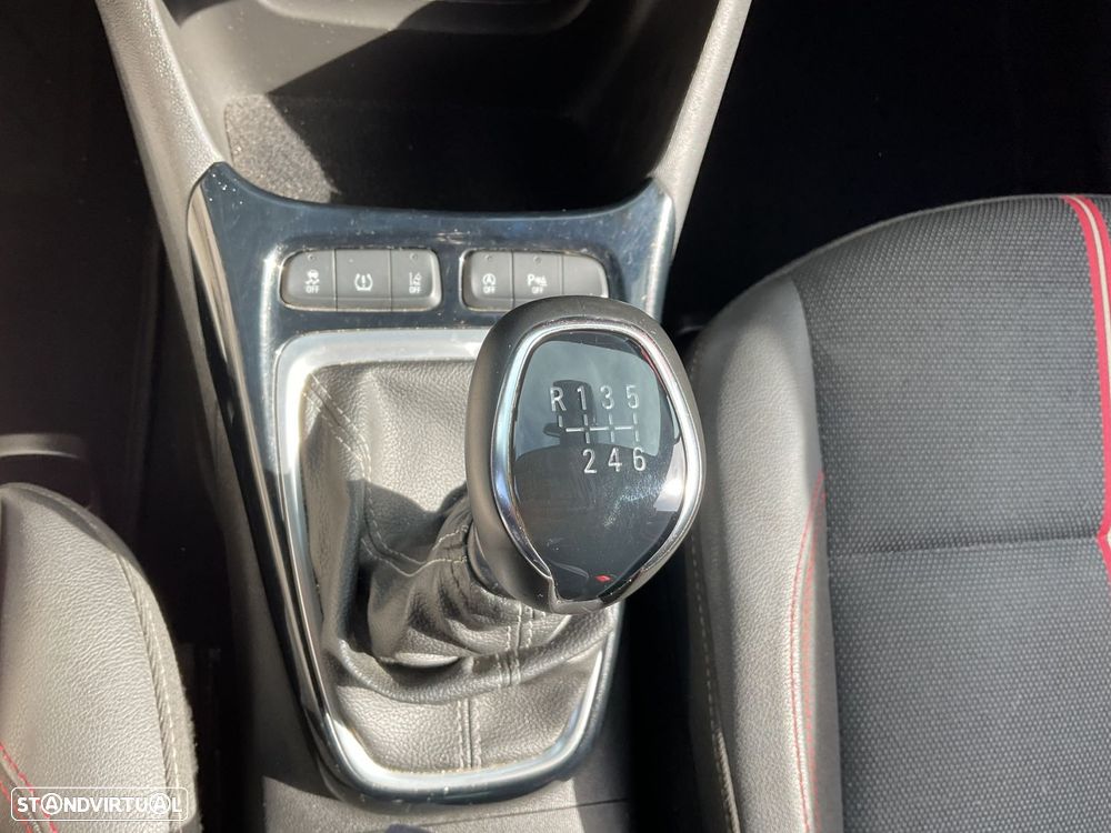 Opel Crossland 1.2 T GS Line - 29