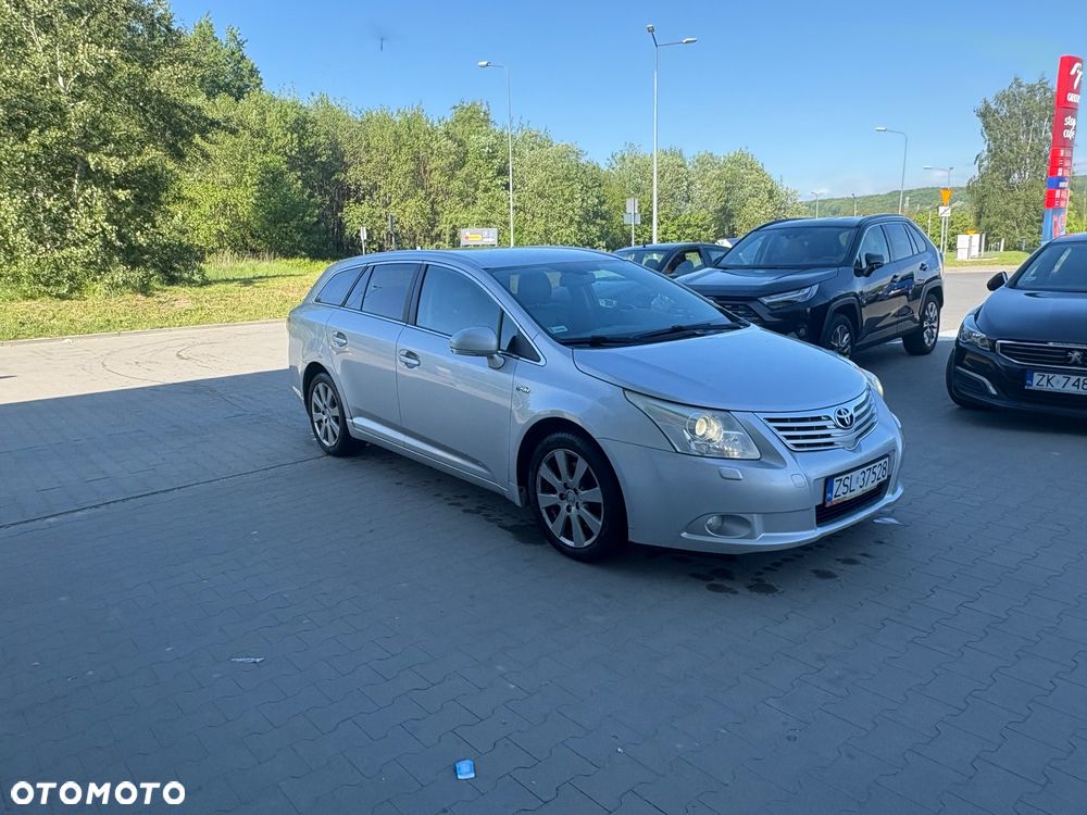 Toyota Avensis 2.2 D-CAT Premium - 8