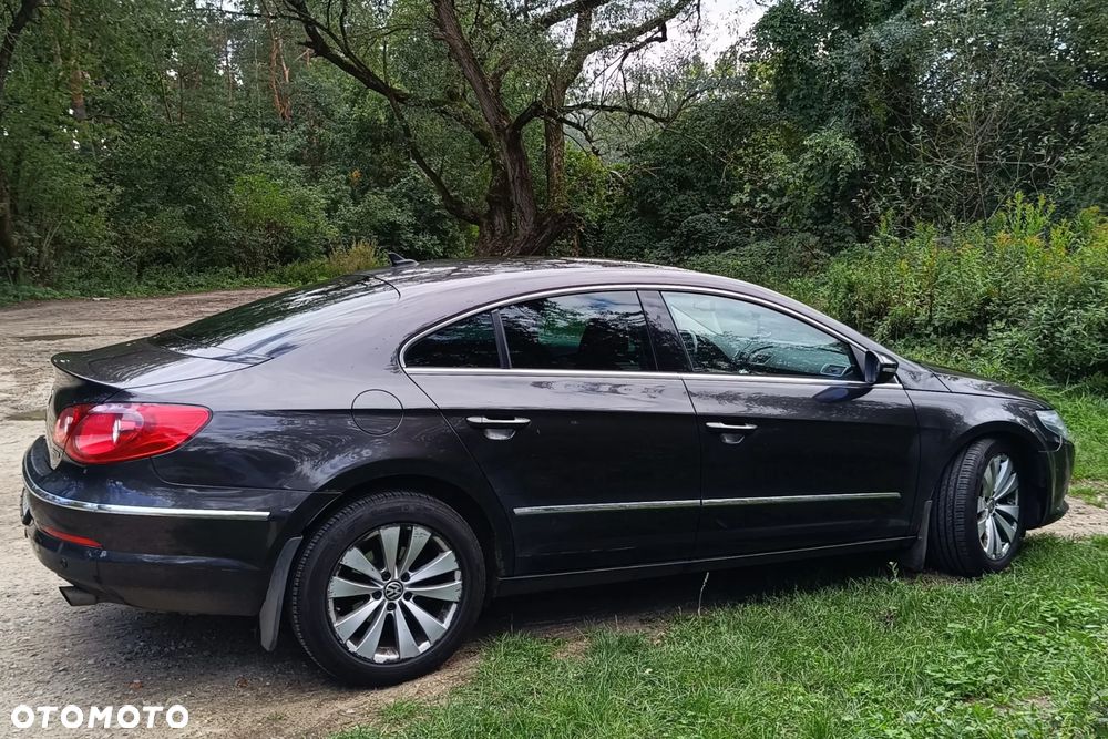 Volkswagen Passat CC 2.0 TDI BlueMotion Technology DSG - 2
