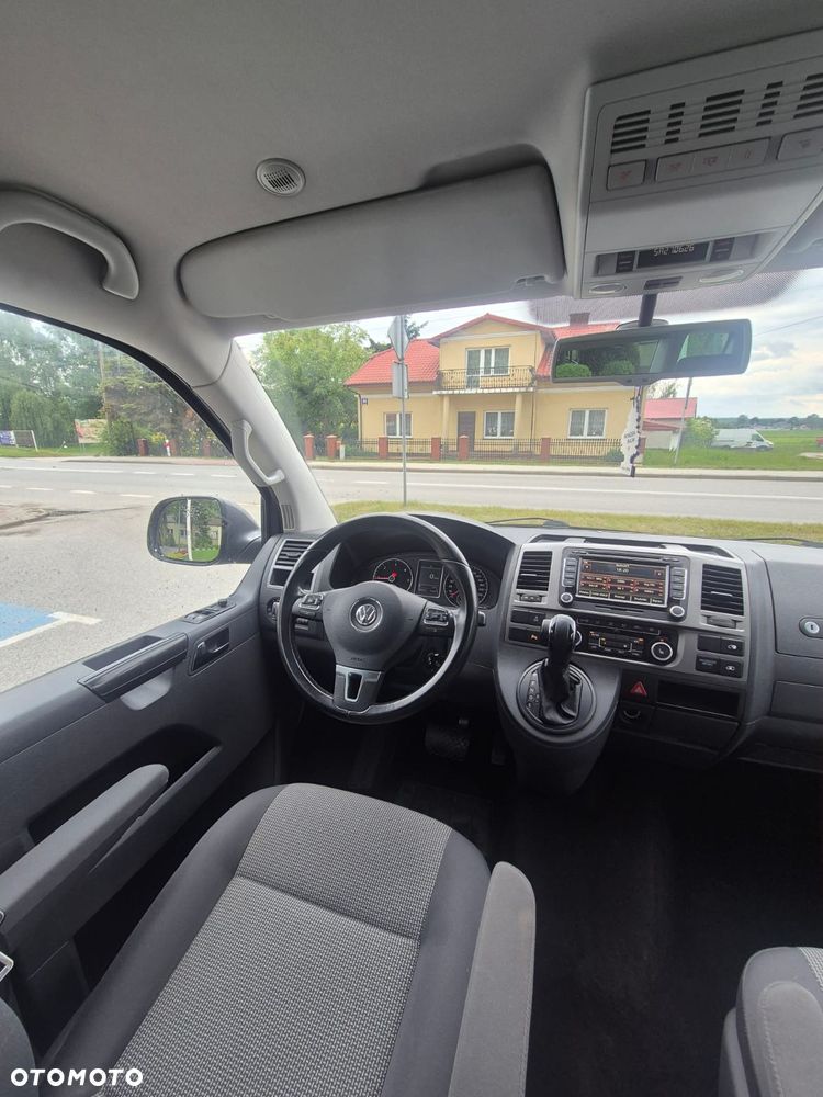Volkswagen Caravelle - 4