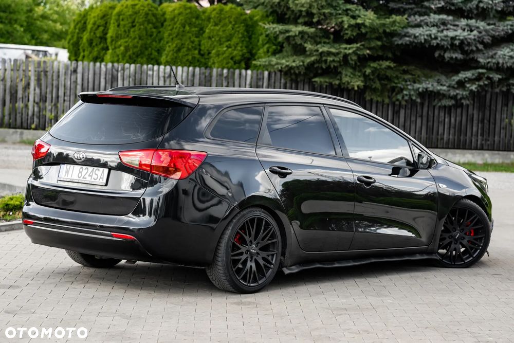 Kia Ceed 1.6 CRDi 128 Platinum Edition - 9