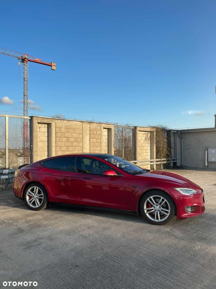 Tesla Model S Dual Motor Allradantrieb Performance - 6